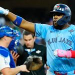 Vladimir Guerrero Jr. hace historia y los Blue Jays empatan la serie mundial ante Dodgers