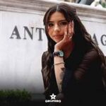 Ángela Aguilar se arrodilla en concierto tras lograr llenar un recinto luego de baja venta de boletos