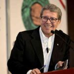 Monreal advierte reconfiguración global tras discurso de Trump en Davos