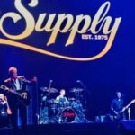 Air Supply conquista a regios con soft rock y baladas románticas en la Arena Monterrey