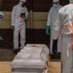 OMS alerta por acelerada propagación del ébola en Congo; suman 896 casos y 232 fallecidos