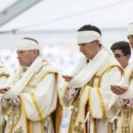 El Vaticano confirma excomunión de obispos ultraconservadores lefebvrianos