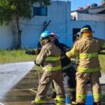 Dos bomberas de Nayarit destacan en simposio nacional realizado en Querétaro